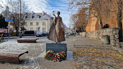 Maria Skłodowska Curie Monument