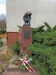 Pomnik Najmłodszym Żołnierzom Powstania Warszawskiego 1944