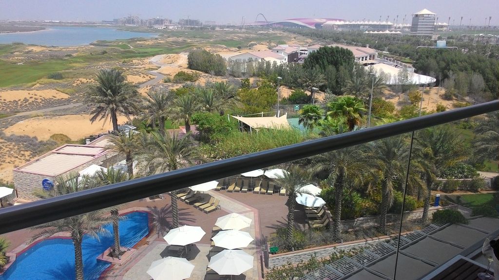 Park Inn Abu Dhabi, otok Yas