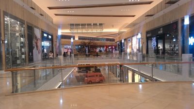 Yas Mall - Avenida coberta