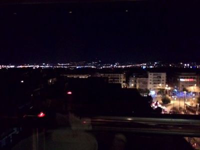 Radisson Blu Park Hotel Athens - noćni pogled na restoranski grad