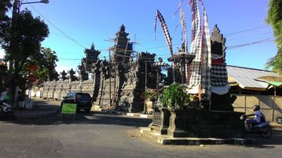 بالی انڈونیشیا جزیرے - مقامی مندر
