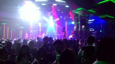 Insanity nattklubb - Fest med danser