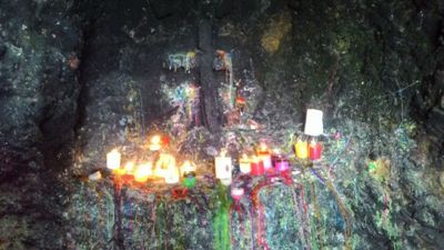 کلیسای مونسرات - شمع برای آرزوها