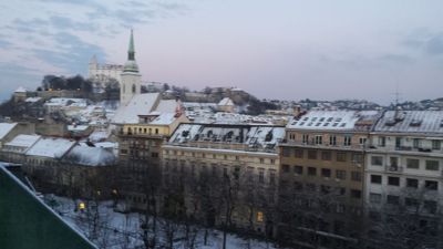 Bratislava, Slovakian pääkaupunki - Näkymä vanha kaupunki ja linna