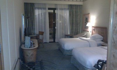 Hilton Pyramids Golf Resort hotel - pogled na sobu