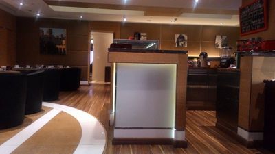 Ramada Plaza Jumeirah Beach - Bar w lobby