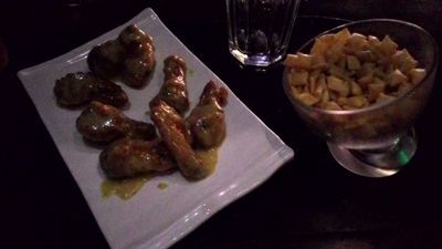 Cafe Mojo - Honey flavored chicken wings