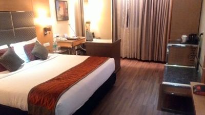 Country Inn & Suites By Carlson, Goa Panjim - Velká postel