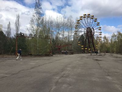 Pripyat દિવસ પ્રવાસ - ચાર્નોબિલ પરમાણુ દુર્ઘટના ત્યજી શહેર મુલાકાત - ઓપન એર મેળા
