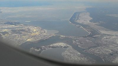 キエフ、ウクライナ - キエフの北は冬に空中に見える