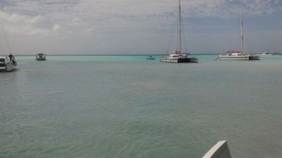 Palm beach Aruba - Boats and Carribean sea