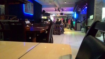 Ryska caféet Pattaya - Restaurang sittgrupp