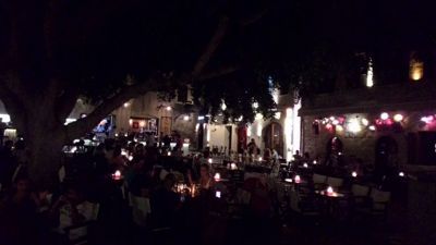 Thị trấn cổ Rhodes - Uống trên sân thượng