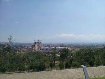 Yerevan, hoofdstad van Armenië - Uitzicht op de stad vanaf het monument van de genocide
